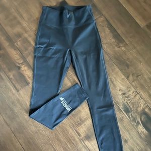 NWT Fabletics Trinity High Waisted Pocket Legging